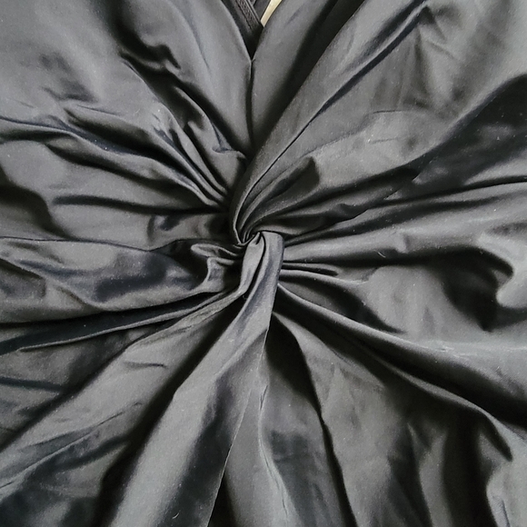 CUTE BLACK ONE PIECE - Picture 4 of 7